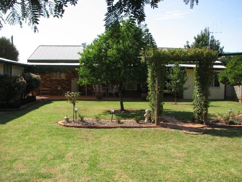 9 Wilbe Street, EUGOWRA NSW 2806, Eugowra - Thumbnail 2