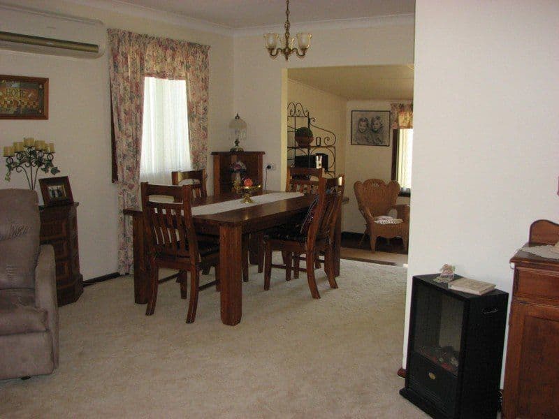 9 Wilbe Street, EUGOWRA NSW 2806, Eugowra - Thumbnail 5