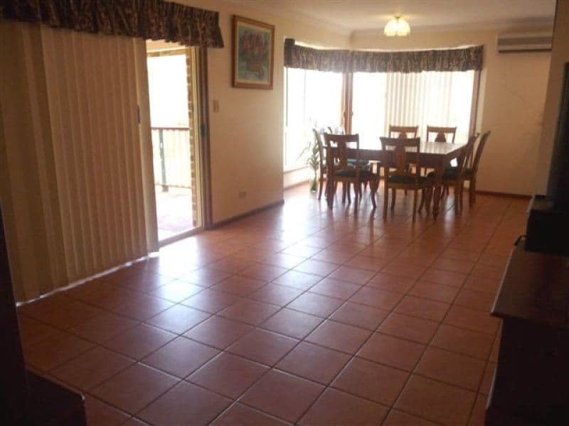 66 Westfield Drive, WESTBROOK QLD 4350, Westbrook - Thumbnail 3