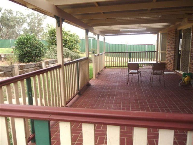 66 Westfield Drive, WESTBROOK QLD 4350, Westbrook - Thumbnail 4