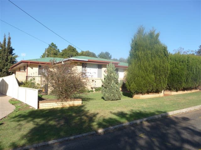 6 Binns Street, SOUTH TOOWOOMBA QLD 4350, South Toowoomba - Image 1