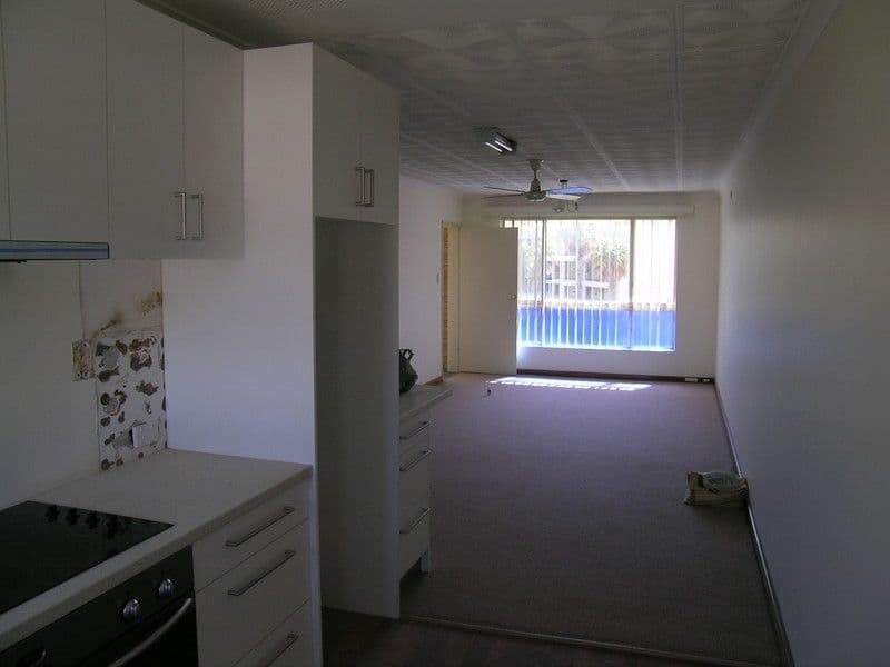 8/182 West Coast Highway, SCARBOROUGH WA 6019, Scarborough - Thumbnail 2
