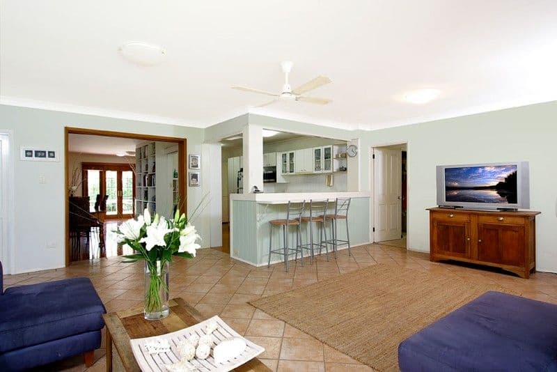 13 Nambucca Road, TERREY HILLS NSW 2084, Terrey Hills - Thumbnail 2