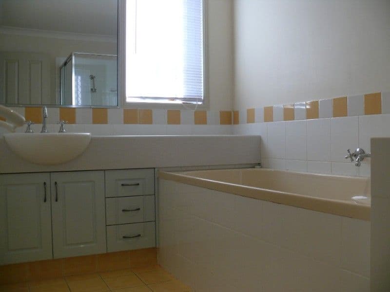 28A Rivermeadows Drive, UPPER COOMERA QLD 4209, Upper Coomera - Thumbnail 8