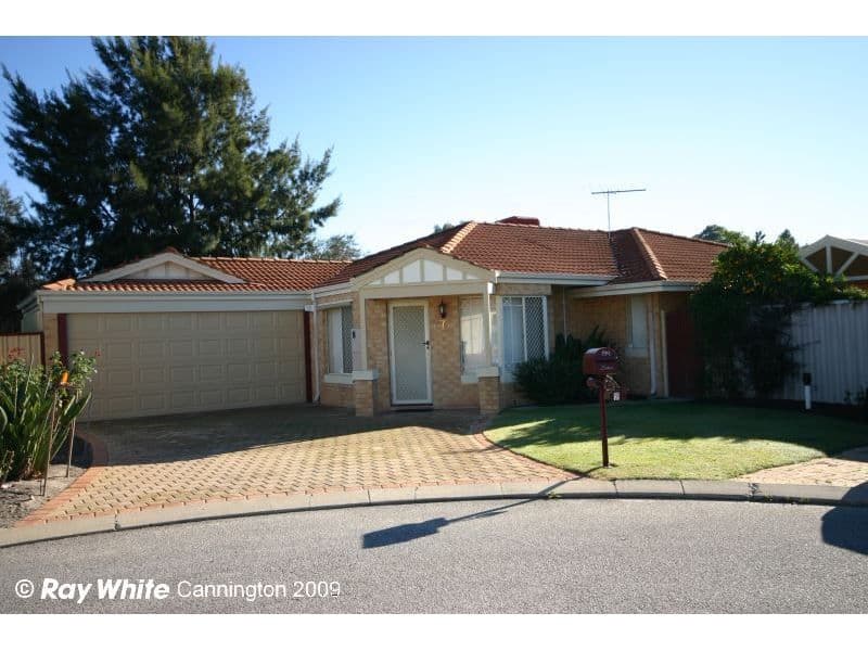 7 Bull Place, QUEENS PARK WA 6107, Queens Park - Image 1