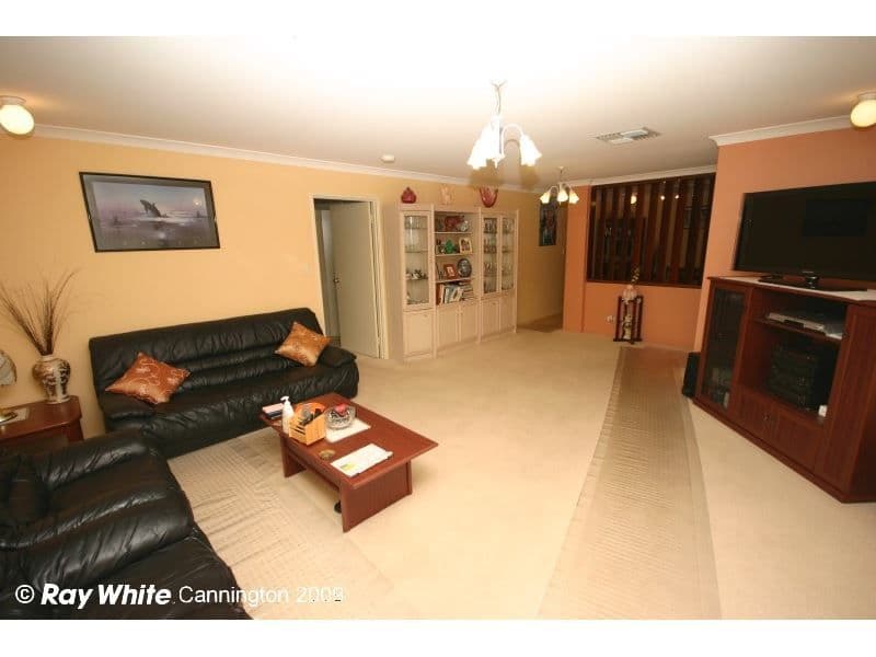 7 Bull Place, QUEENS PARK WA 6107, Queens Park - Thumbnail 4