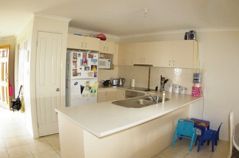 24 Lipscombe Road, DECEPTION BAY QLD 4508, Deception Bay - Thumbnail 4