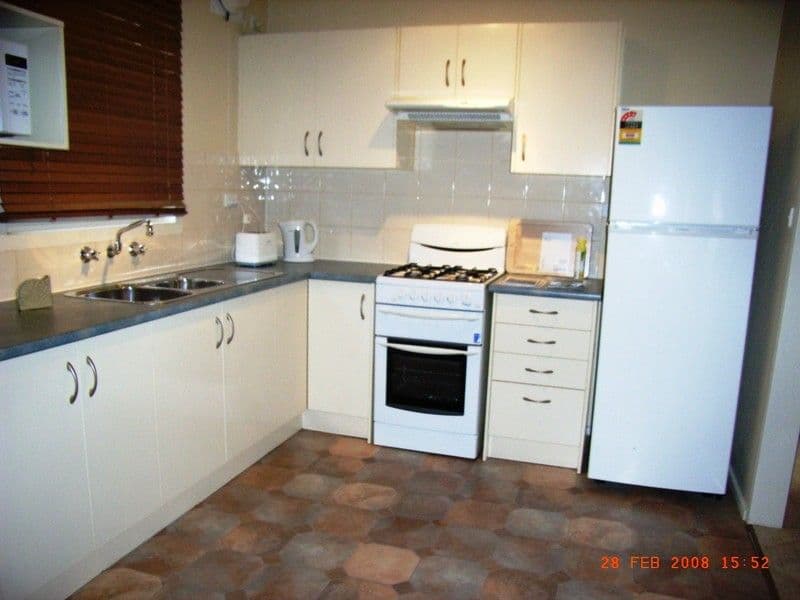 1/4 Shepherds Hill Road, BEDFORD PARK SA 5042, Bedford Park - Thumbnail 2