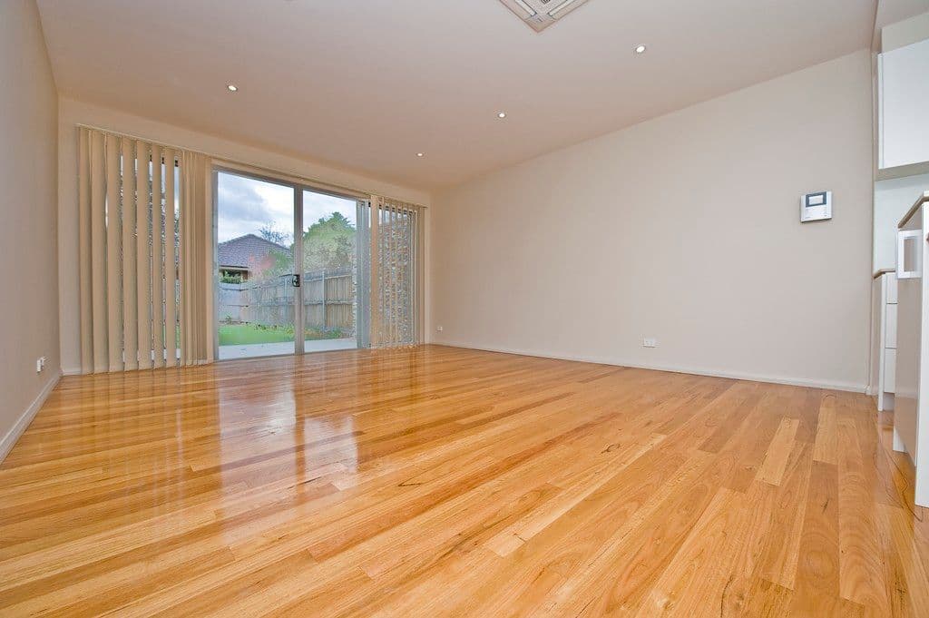 36 Strzeleckie Crescent, NARRABUNDAH ACT 2604, Narrabundah - Thumbnail 2