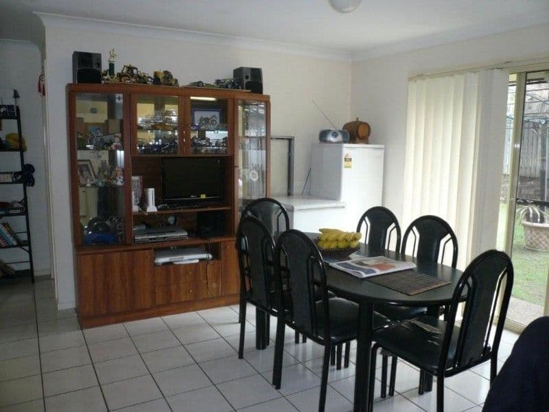 4 White Cap Close, PACIFIC PINES QLD 4211, Pacific Pines - Thumbnail 4