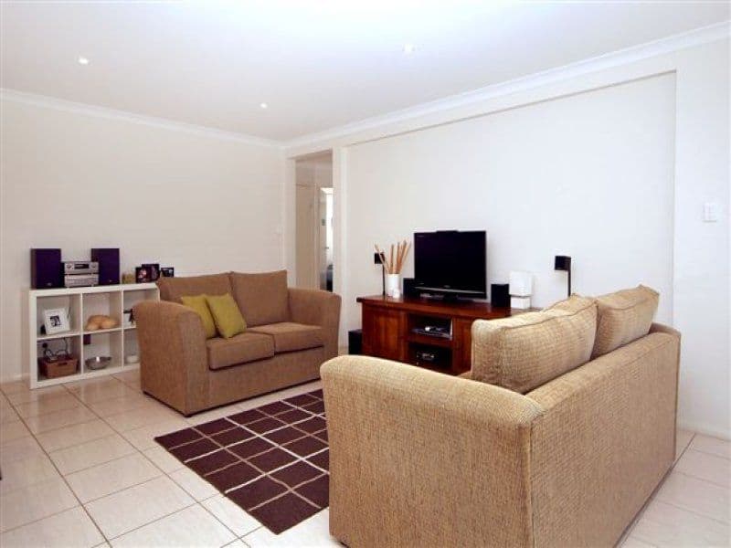 15 Rosella Street, RANGEVILLE QLD 4350, Rangeville - Thumbnail 2
