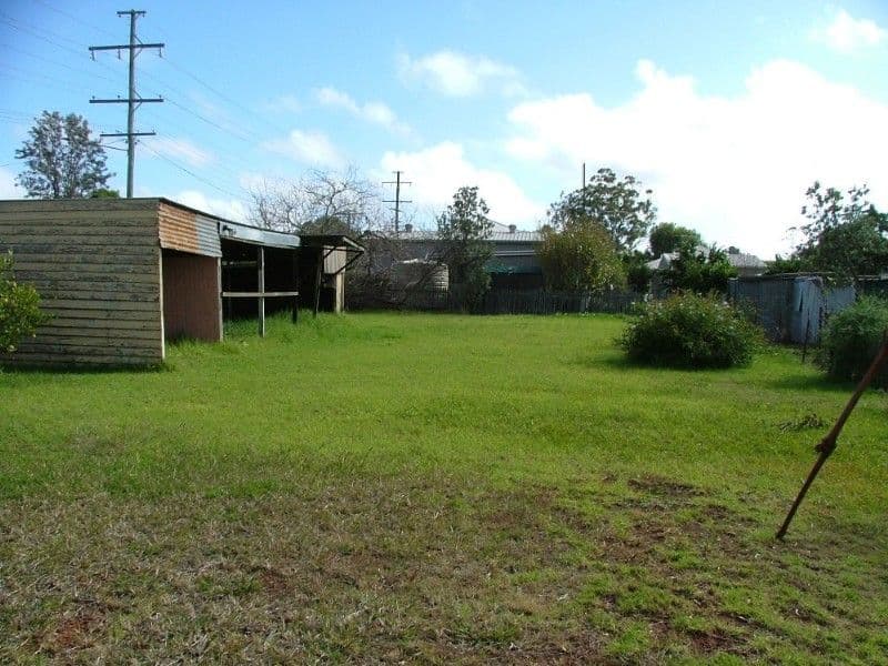 18 John Street, CROWS NEST QLD 4355, Crows Nest - Thumbnail 4