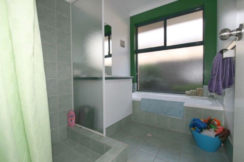 46 Myerson Crescent, MAIDA VALE WA 6057, Maida Vale - Thumbnail 8