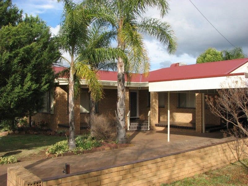 28 McDonnell Street, FORBES NSW 2871, Forbes - Image 1