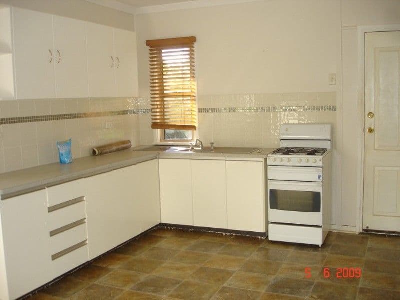 9 Coonan Street, HARLAXTON QLD 4350, Harlaxton - Thumbnail 2