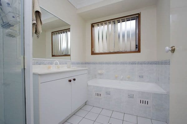 13 Strawberry Way, GLENWOOD NSW 2768, Glenwood - Thumbnail 4