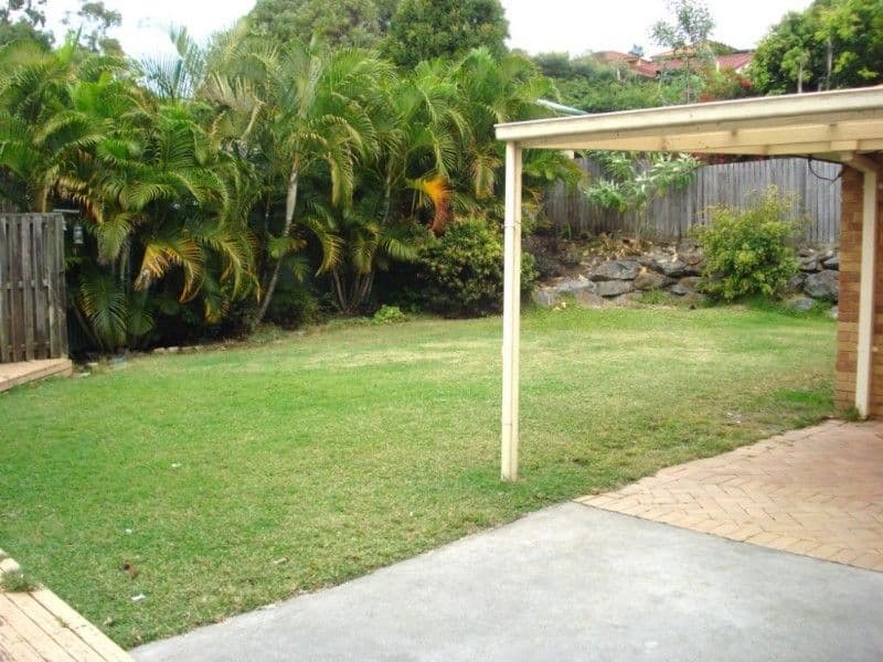 11 Pineneedle Court, OXENFORD QLD 4210, Oxenford - Thumbnail 2