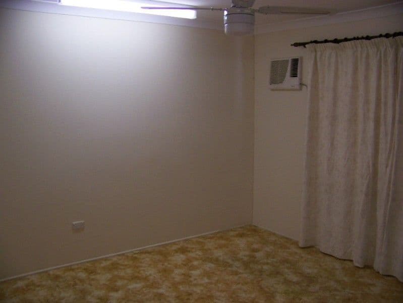 421 Richardson Road, NORMAN GARDENS QLD 4701, Norman Gardens - Thumbnail 4