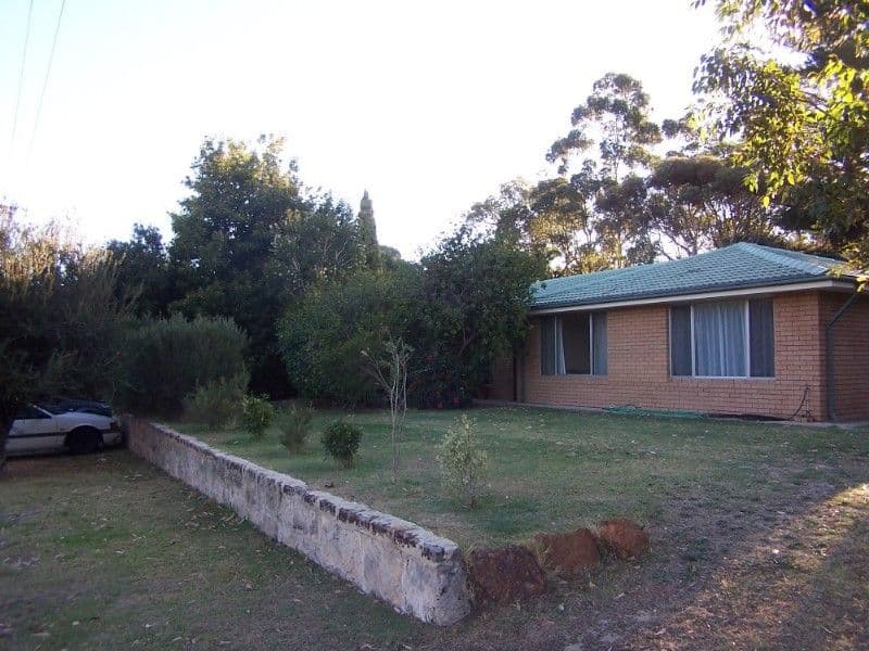 21 Hunter Drive, LESMURDIE WA 6076, Lesmurdie - Image 1