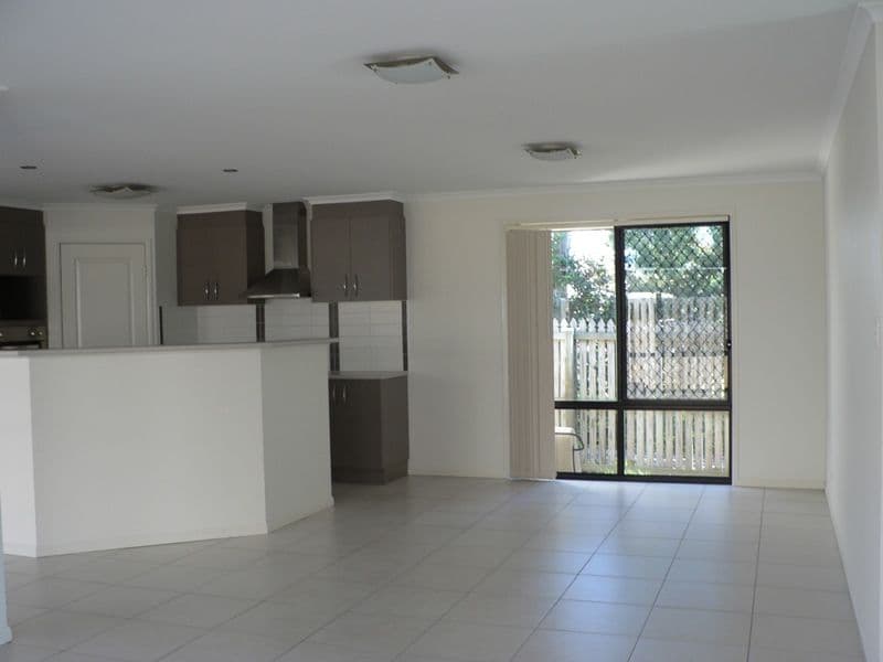 41 Chilton Street, SUNNYBANK HILLS QLD 4109, Sunnybank Hills - Thumbnail 3