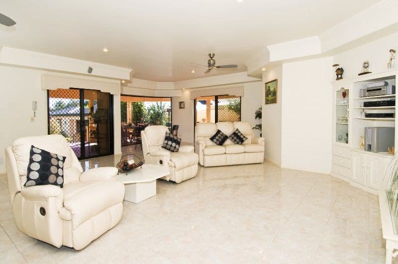 9 Leeds Close, ARUNDEL QLD 4214, Arundel - Thumbnail 4