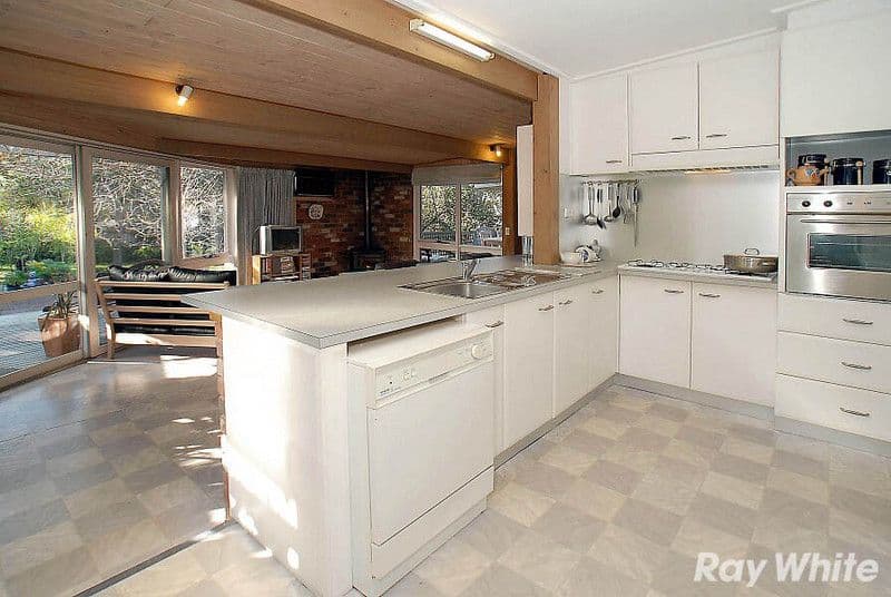 18  Lloyd Street, KNOXFIELD VIC 3180, Knoxfield - Thumbnail 2