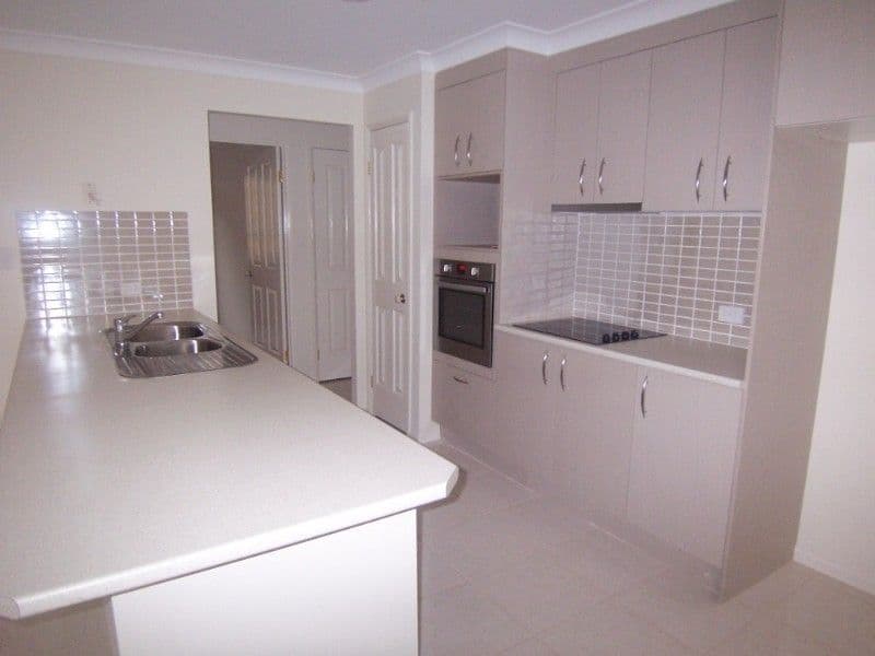 1 Oakwood Road, WARNER QLD 4500, Warner - Thumbnail 5