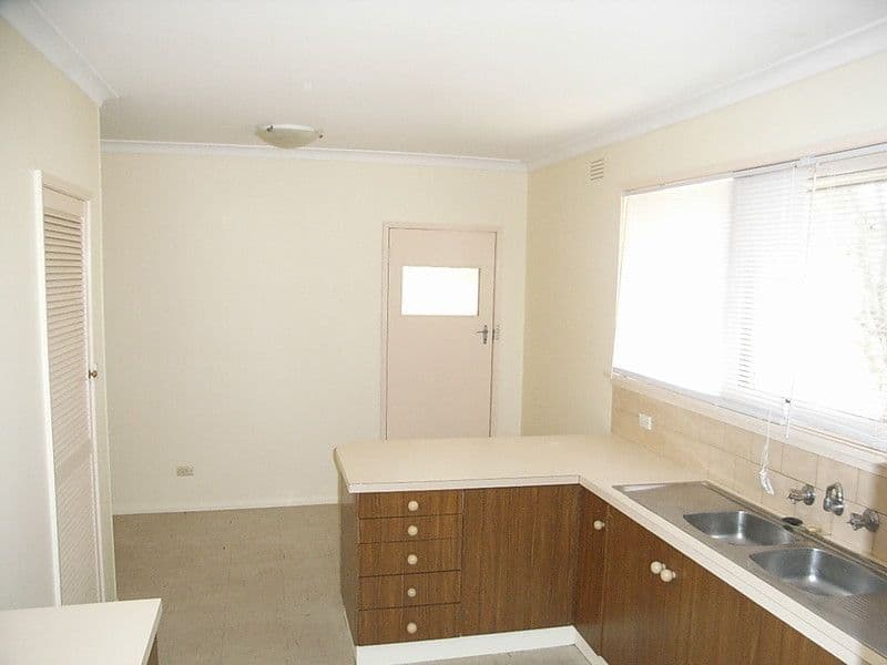 18 Popplewell Street, MOAMA NSW 2731, Moama - Thumbnail 2