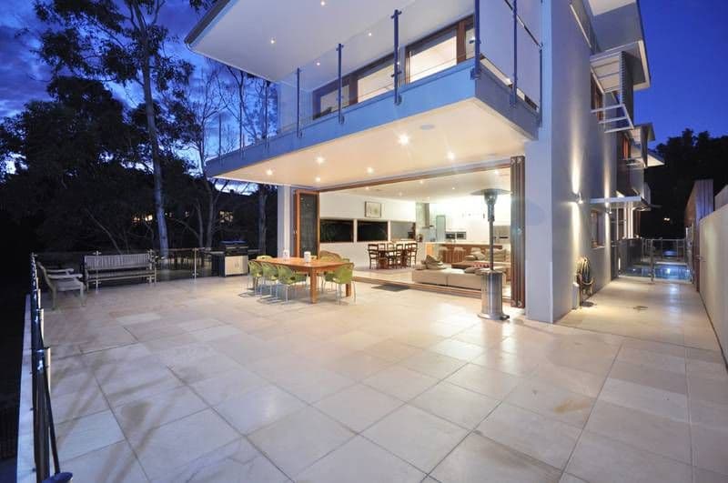 27 Astolat Street, YERONGA QLD 4104, Yeronga - Thumbnail 2
