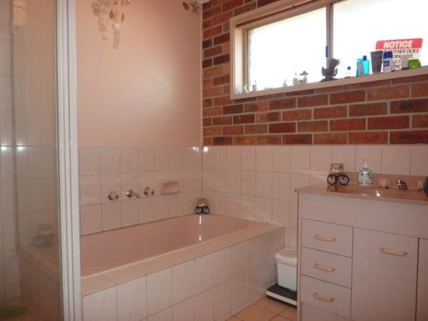 4 Currawong Drive, CARRUM DOWNS VIC 3201, Carrum Downs - Thumbnail 4