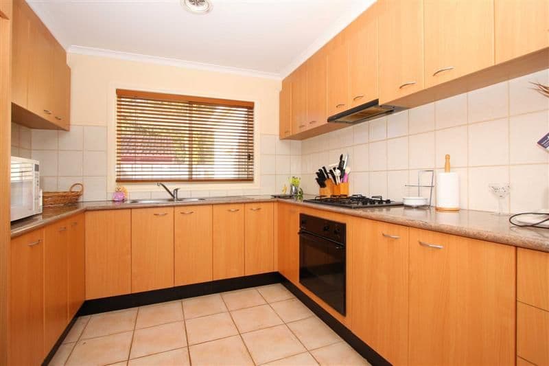 2 Buckingham Street, SYDENHAM VIC 3037, Sydenham - Thumbnail 3