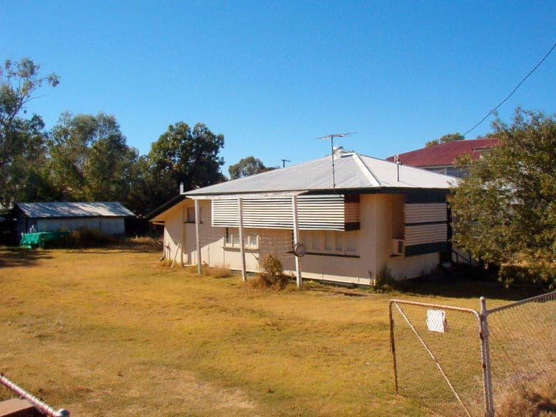 31 Eyre, CHARLEVILLE QLD 4470, Charleville - Thumbnail 6