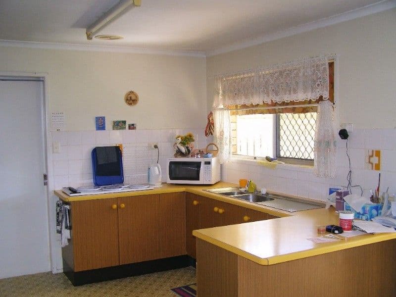 18 Marsala Street, KIPPA-RING QLD 4021, Kippa-Ring - Thumbnail 2