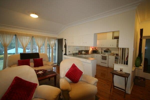 166 Manners Street, TENTERFIELD NSW 2372, Tenterfield - Thumbnail 3