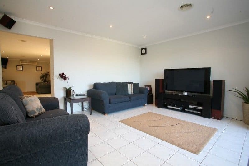 1 Rosebank Court, ROWVILLE VIC 3178, Rowville - Thumbnail 4