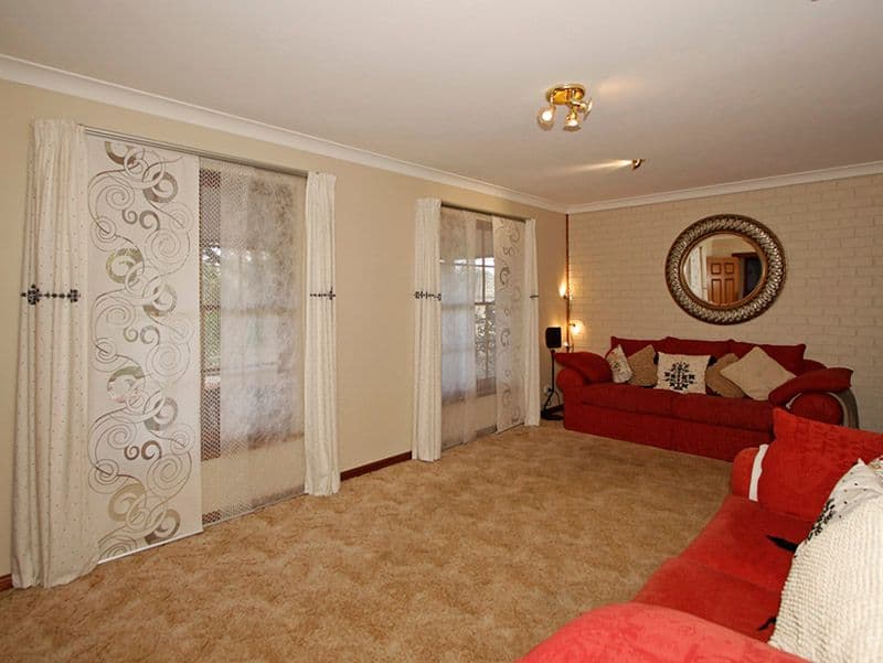 13 Young Avenue, PORT NOARLUNGA SA 5167, Port Noarlunga - Thumbnail 2
