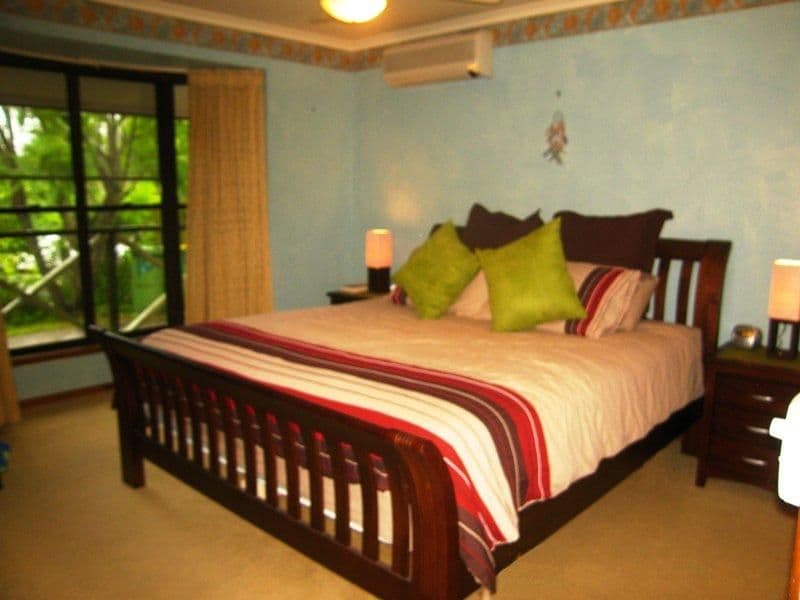 10 Cooloola Court, EVERTON HILLS QLD 4053, Everton Hills - Thumbnail 5