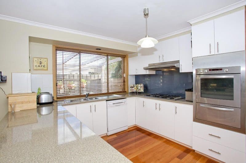 4 Currawong Court, LARA VIC 3212, Lara - Thumbnail 2