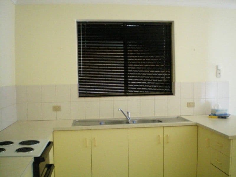 1/230 Willcock Drive, GERALDTON WA 6530, Geraldton - Thumbnail 3