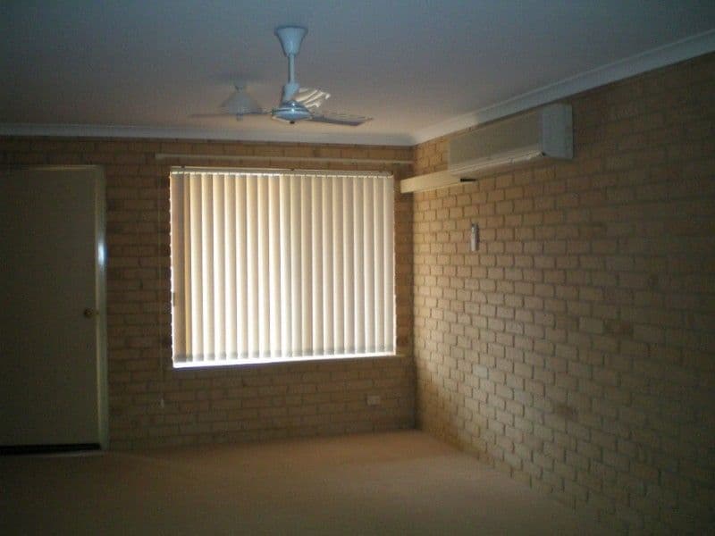 55 Tamblyn Street, GERALDTON WA 6530, Geraldton - Thumbnail 3