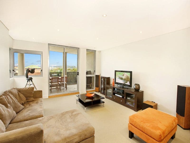 63-67 Pavilion Street, QUEENSCLIFF NSW 2096, Queenscliff - Thumbnail 2