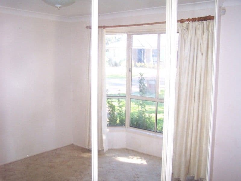 28 Linara Circuit, GLENMORE PARK NSW 2745, Glenmore Park - Thumbnail 2