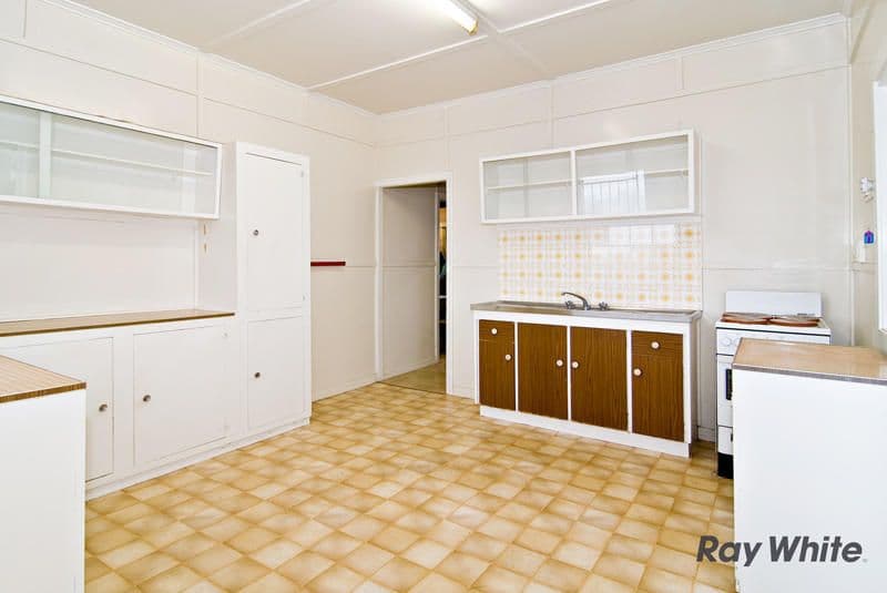 33 Matthews Street, STAFFORD QLD 4053, Stafford - Thumbnail 3