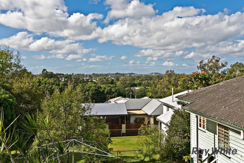 33 Matthews Street, STAFFORD QLD 4053, Stafford - Thumbnail 5