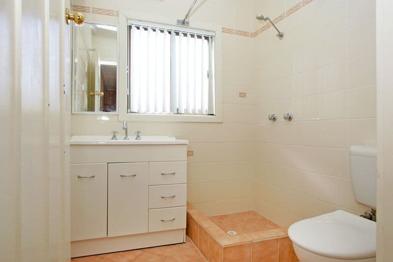 34 Bass Avenue, KILLARNEY VALE NSW 2261, Killarney Vale - Thumbnail 5
