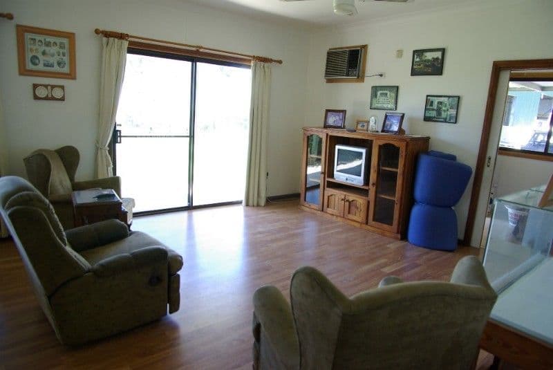 14a Woodbine Close, Lisarow, Lisarow - Thumbnail 6