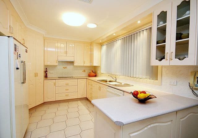 121 Amaroo Avenue, Georges Hall NSW 2198, Georges Hall - Thumbnail 2