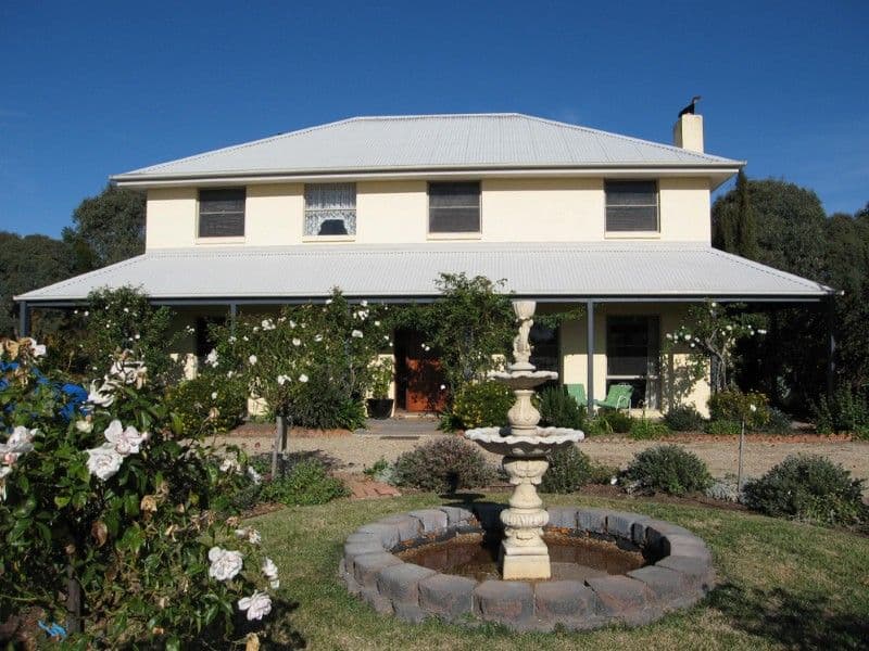 32 Elmslea Drive, BUNGENDORE NSW 2621, Bungendore - Image 1
