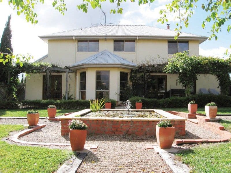 32 Elmslea Drive, BUNGENDORE NSW 2621, Bungendore - Thumbnail 2