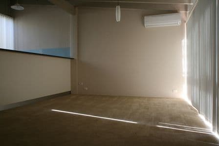 42 Gillespie Street, WEETANGERA ACT 2614, Weetangera - Thumbnail 3